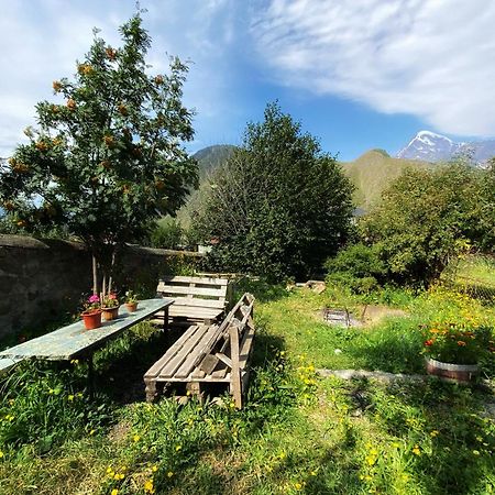 Dato Khetaguri Apartment Kazbegi Eksteriør billede