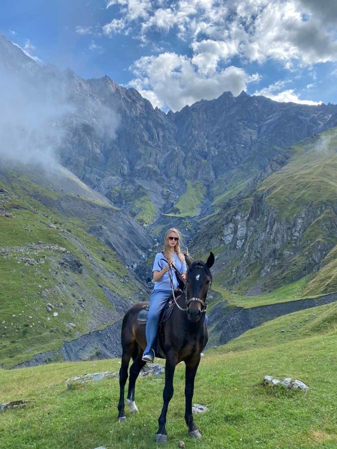 Dato Khetaguri Apartment Kazbegi Eksteriør billede